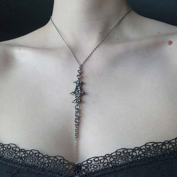 Gothic long silver rosary necklace ✦ Unique long medieval chainmaille necklace ✦ - Picture 3 of 8